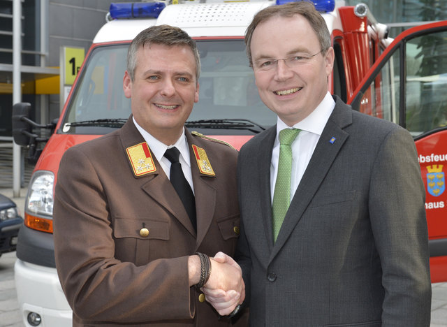 Landesfeuerwehrkommandant Dietmar Fahrafellner, Landesrat Pernkopf.