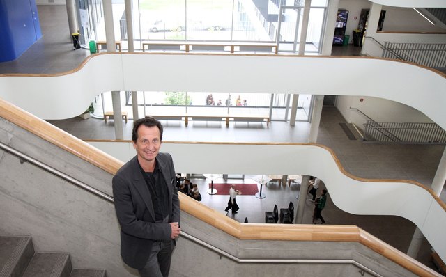 Bildungsstadtrat Christian Oxonitsch bei der Eröffnung der "business academy donaustadt". | Foto: Votava/PID