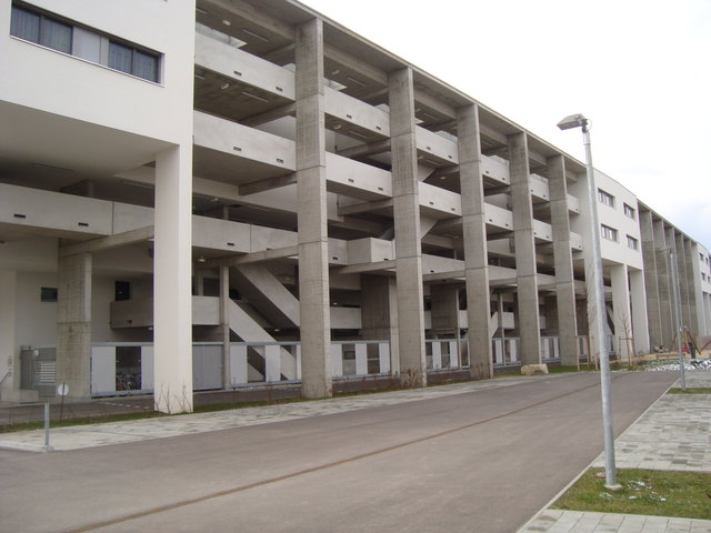So sieht die Ödenburger Straße im Bereich Nummer 19 aus. In der Umgebung wird bald umgestaltet. | Foto: Archiv