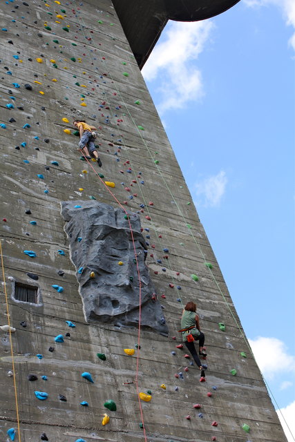 Klettern am Flakturm: Auch das gibt es im Esterhazypark