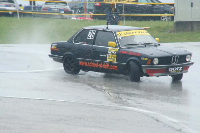 Roman Helm - R1, BMW E21 325i