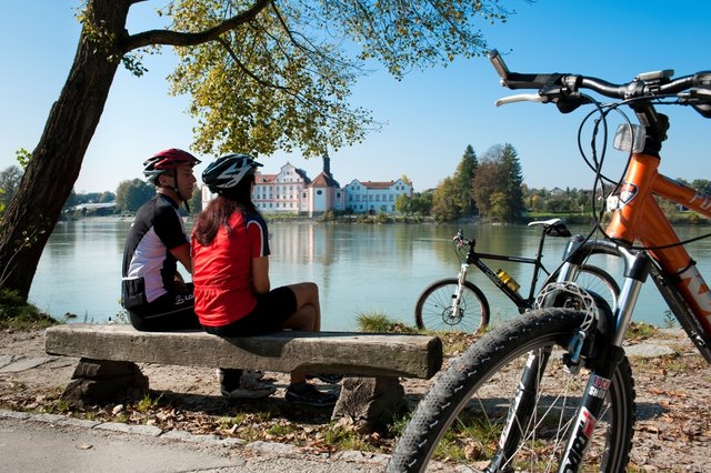 Radeln am Inn: Mehr als 35 Rad-, Wander- und Pilgerwege sind in der neuen Faltkarte eingezeichnet. | Foto: Tourismusverband Schärding