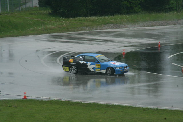 Andreas Hipfl - R1, BMW E36 325i