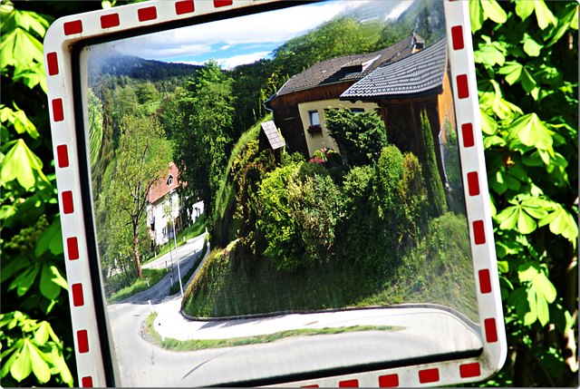 Die Metnitztaler Landesstraße hat ein "Scharfes Eck" bekommen.