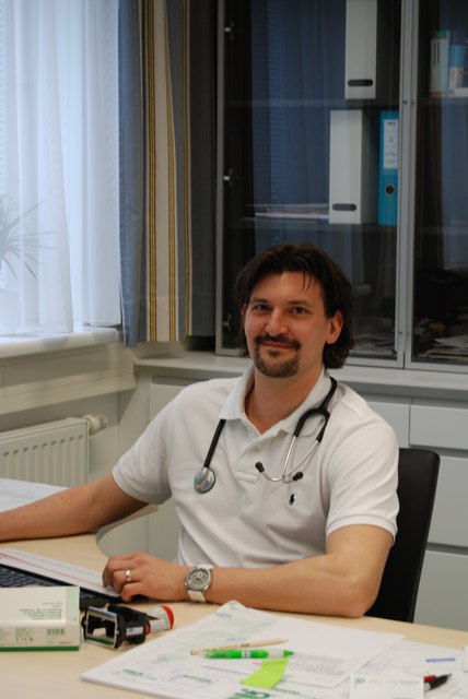 Neuer Gemeindearzt für Hohenzell und Tumeltsham Ried