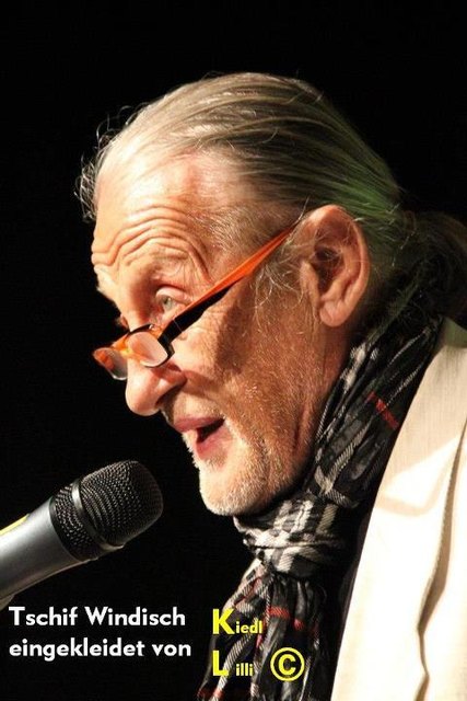 Organisator und Slammaster Tschif Windisch