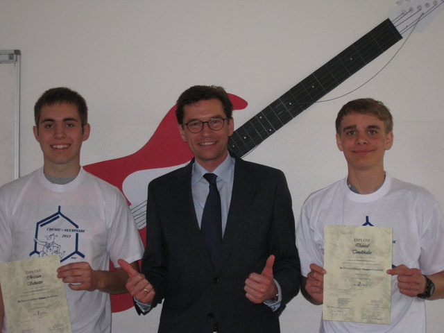 Stephan Kubinger (Mitte) mit Sieger Christian Schuster (l.) und dem Zweitplatzierten Daniel Timelthaler (r.) | Foto: WKOÖ