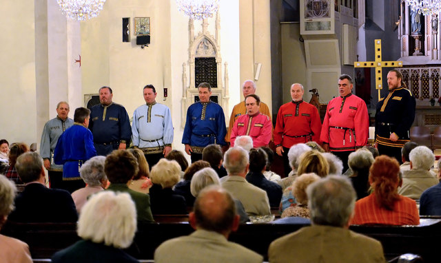 Bolschoi Don Kosaken in der Stadtpfarrkirche Korneuburg