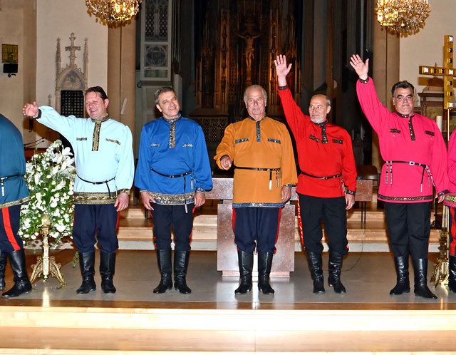 Bolschoi Don Kosaken in der Stadtpfarrkirche Korneuburg
