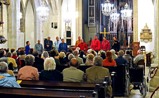 Bolschoi Don Kosaken in der Stadtpfarrkirche Korneuburg