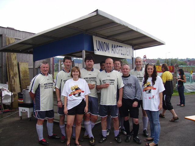 Am 6. Juli 2013 bestimmen die Ansfeldner ihren Fußball-"Ortskaiser". | Foto: Privat