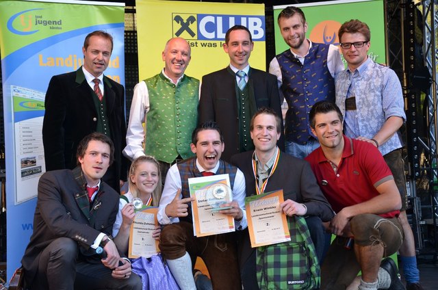 Die besten Spontanredner Kärntens mit den Ehrengästen LK-Präsident ÖR Johann Mößler, Thomas Springer (Regionalmedien), Roland Krall (Raiffeisen), Andreas Zwatz (Hirter-Bier), Maximilian Strohmaier (Trachtenhaus Strohmaier). | Foto: KK
