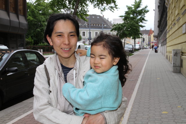 Masako T. wünscht sich schon allein wegen der Schulen in der Kundmanngasse eine Radarüberwachung. | Foto: Klinger