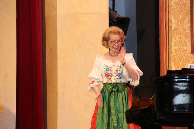 Prof. Edith Gruber