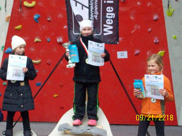 Jana Schal vom Andorfer Klettercorner kürte sich in der Miniklasse zur Landesmeisterin. | Foto: privat