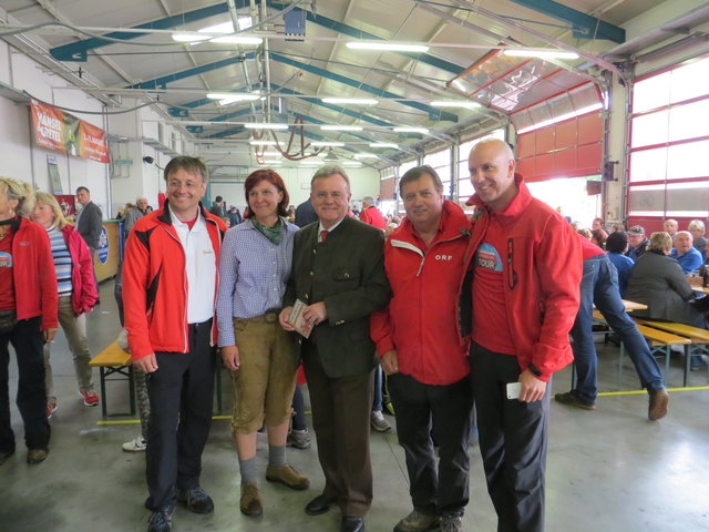 Zielempfang in Jennersdorf: Michael Gerbavsits, Hans Niessl, Karl Kanitsch, Markus Stefanitsch