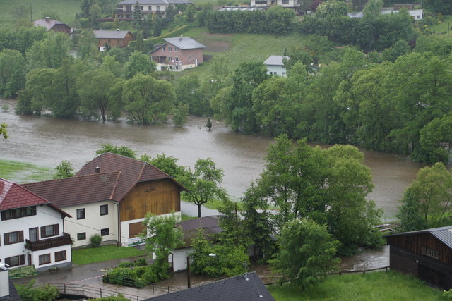 Hochwasser an der Großen Mühl (Haslach, Blick vom TUK)