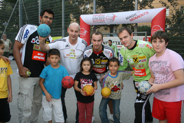 Die Handballer der Fivers setzen sich regelmäßig für Kids ein. Im Juni wird ein gemeinsames Fest organisiert.