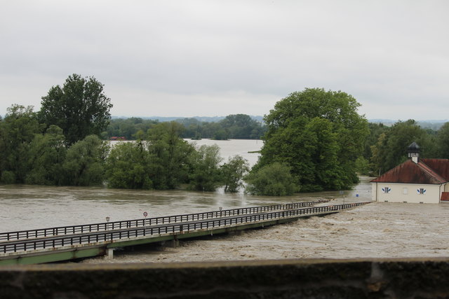 Durch grenzüberschreitende Zusammenarbeit soll künftig dem Hochwasser an Inn und Donau der Kampf angesagt werden. | Foto: BRS