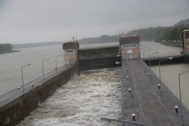 Donaukraftwerk Anwinden/Asten Stromaufwärts am 2.6.13 13:00 | Foto: Gem. Luftenberg