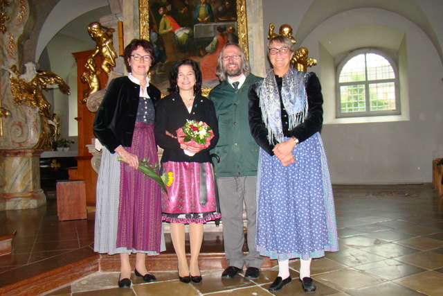Veronika Stelzer (2x Lungentransplantiert), Gertrude Gundinger (Lungentransplantiert) Koordinatorin der SHG NÖ des Österr. Verband der Herz- und Lungentransplantierten, Pater Franz Helm (Lebertransplantiert) zelebrierte die hl. Messe, Mag. Angelika Widrich (Pastorale Dienste der Diözese St. Pölten)