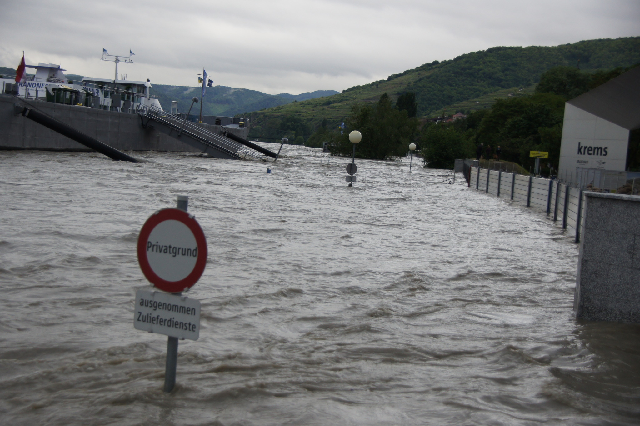 Sie sucht ihn krems an der donau