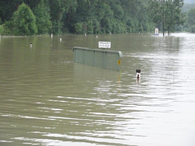 Pleschinger Landesstr. Schalger-Brücke Gemeindegrenze Luftenberg - Steyregg | Foto: FF Luftenberg