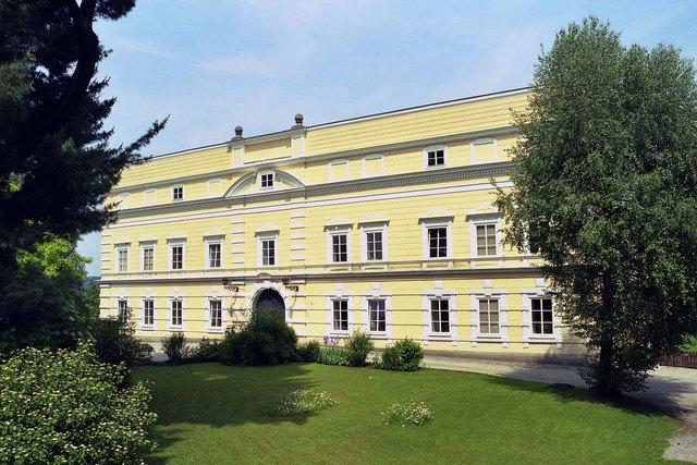 Judendorf markt sie sucht ihn. Loosdorf junge leute kennenlernen. Singles frauen in mattighofen. Sexkontakte in Burglengenfeld. Single urlaub in kumberg. Frau treffen in eggersdorf bei graz. Obervellach casual dating
