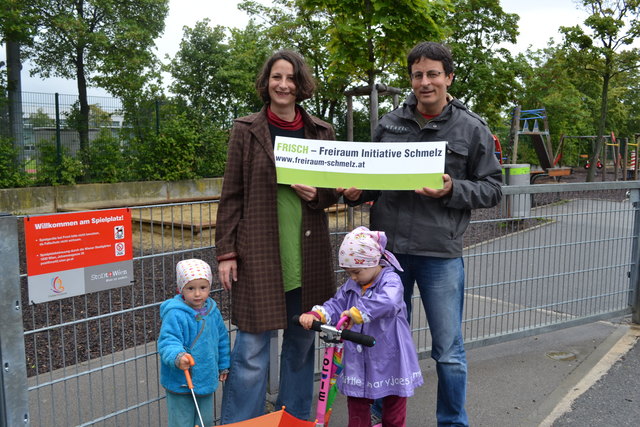 Setzt sich für öffentliches Grün ein: Edith Wildmann von der Initiative Frisch mit ihrer Familie.