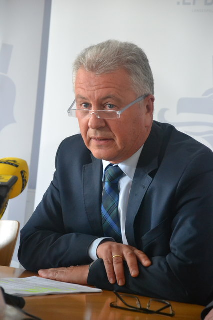 Oberst Walter Pupp, Leiter des Landeskriminalamtes