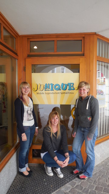 Helfen Jugendlichen bei Problemen: Viktoria Baumgartner, Andrea Pertl und Christine Kager (von links)