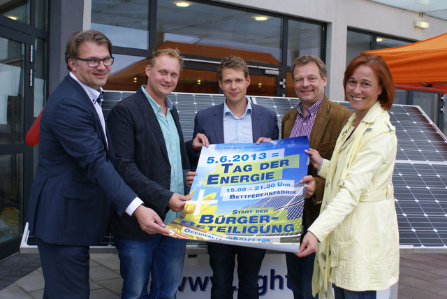 Christian Reim, Karl und Philipp Mayerhofer, Bürgermeister Markus Gogollok und Bundesrätin Gemeinderätin Angela Stöckl | Foto: zVg