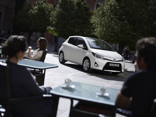 Toyota Yaris VVT-i Hybrid – leiser und agiler Gefährte für den urbanen Wirbel. | Foto: Toyota