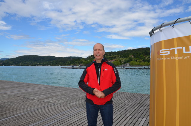 Im Strandbad bleibt man auch bei schlechtem Wetter ruhig: Gerald Knes macht sich keine Sorgen