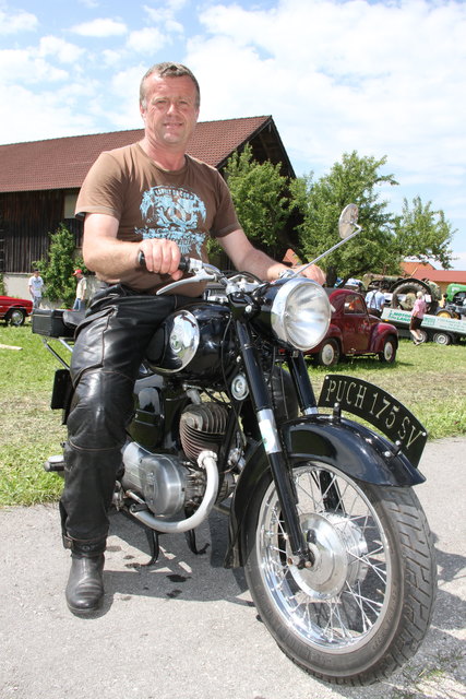 Seine Puch 175 SV präsentierte beim Oldtimer-Treffen in Neumarkt Helmut Ramp.