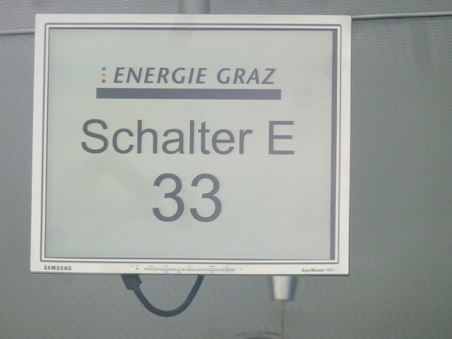 Damit er so ausschaut, benötigt er lt. Herstellerdatenblatt 41 Watt Leistung. In Summe gibt es drei Stück davon...