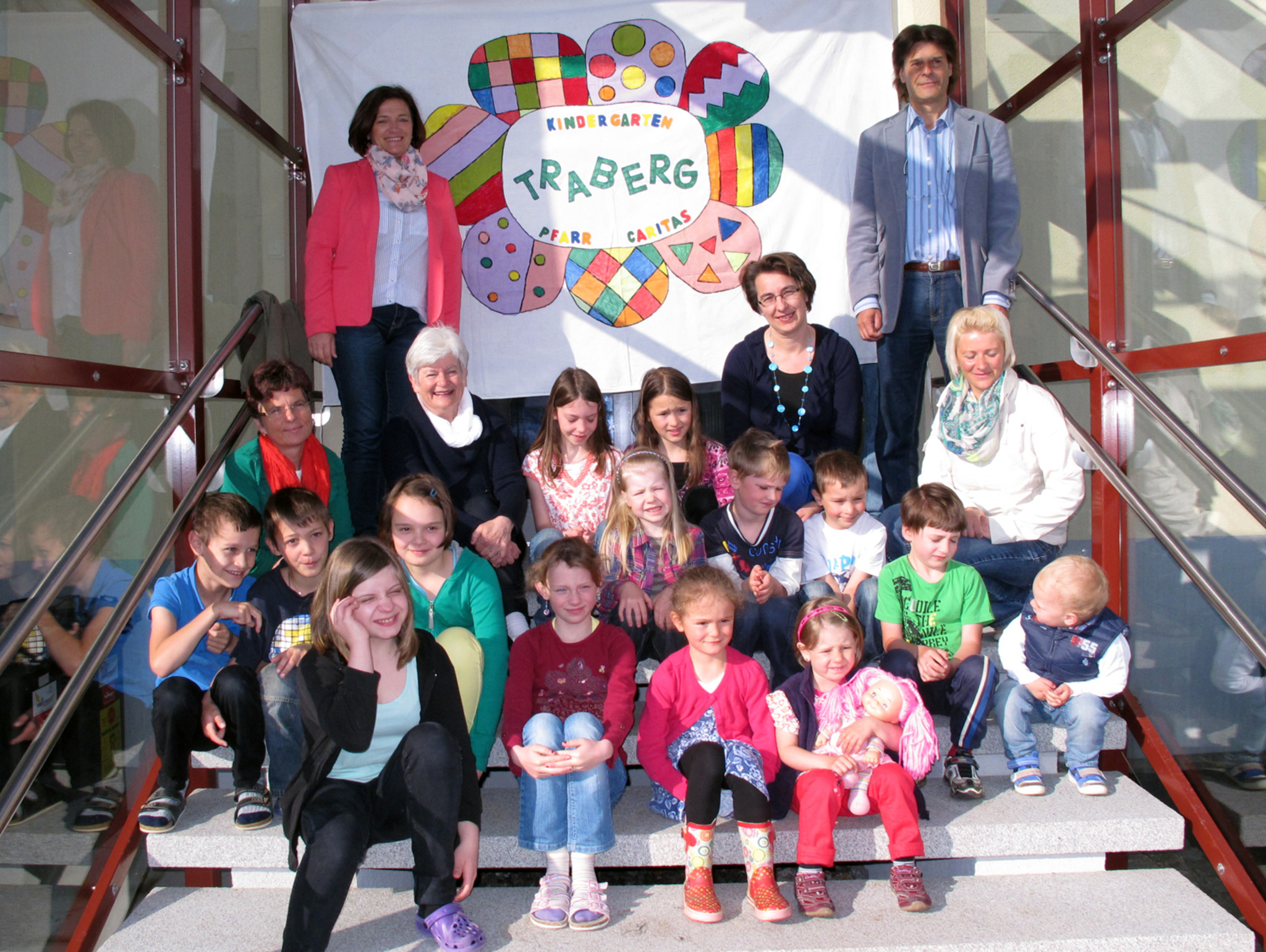 Neue renovierte Schule und Kindergarten für Traberger Kinder - Rohrbach