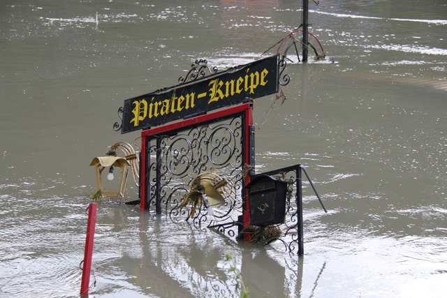 Abgesoffen: Das Tor zur Piraten-Kneipe im Hößgang.