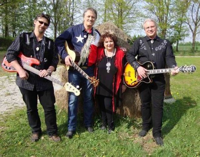 Sorgen für Live-Musik auf der Hauptbühne: Tex Robinson & Friends.