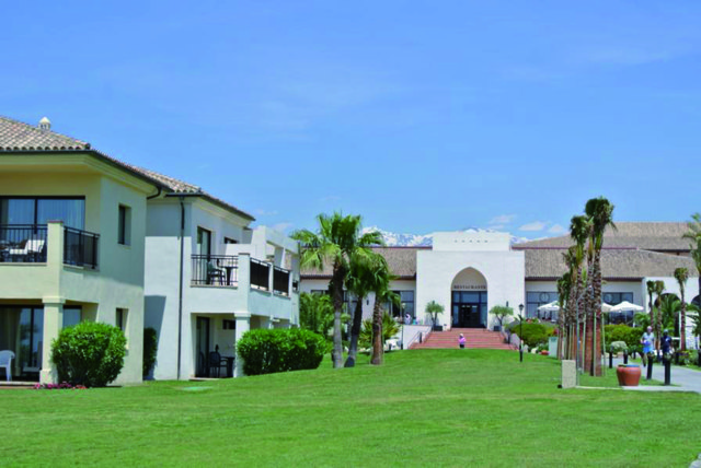 Die weitläufige, grüne Anlage des ROBINSON CLUB PLAYA GRANADA verfügt über 299 Zimmer , aufgeteilt auf Doppelzimmer, Appartements, Suiten und Juniorsuiten.