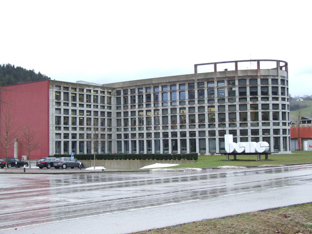 Im Regen steht derzeit die Firma Bene. Der Vorstand ist überzeugt, dass die Sanierungsmaßnahmen greifen. | Foto: Archiv