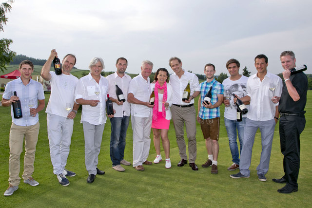 Georg Högl (Wachau), Paul Kerschbaum (Mittelburgenland) , Josef Salzl (Neusiedlersee), Ehmoser Josef (Wagram) Roman Pfaffl (Weinviertel), Willi Bründlmayer (Kamptal), Tom Dockern (Traisental), Christoph Wachter- Wiesler
(Südburgenland), Philipp Grassl (Carnuntum), Leo Aumann (Thermenregion) | Foto: privat
