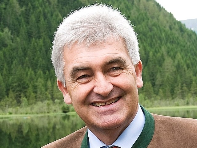 Simon Illmer verlässt den Bürgermeistersessel von Pfarrwerfen. | Foto: Foto: ÖVP