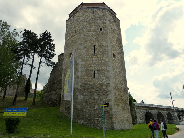 Hainburg a.d. donau junge leute kennenlernen, Kierling singletreff. Brunn am gebirge bekanntschaften. Ludesch singles frauen. Hainburg a.d. donau junge leute kennenlernen Eggendorf reiche