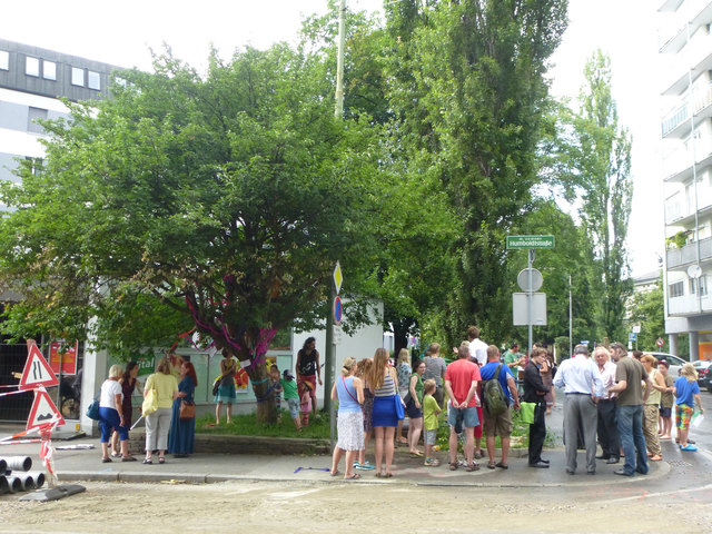 Flashmob gegen Baumfällung am 5. Juli 2013
