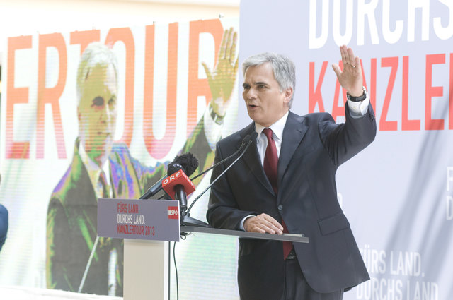 Bundeskanzler Werner Faymann beschwor den Kampfgeist der SPÖ. "Die anderen werden sich noch wundern, wie schnell wir uns in Salzburg wieder erholt haben werden."