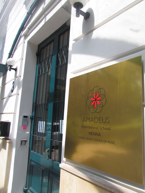 Der Deal um die Internationale Amadeus Musikschule liegt beim Staatsanwalt.