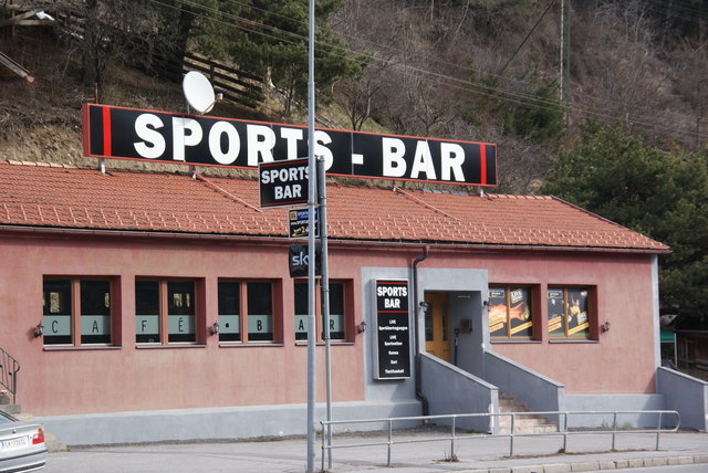 Die Pläne für ein "Rotlicht-Etablissement" in der "Sports-Bar" (Gemeinde Grins) wurden zurückgezogen.