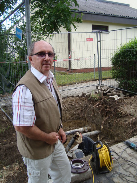 „Wäre die Lecksuche früher erfolgt, hätte man Wärmebildkameras einsetzen können“, ist Gerhard Zinke überzeugt und ärgert sich über die langsame Vorgehensweise der Hausverwaltung.