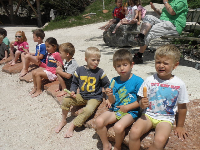 Einen aufregenden Ausflugstag verbrachte die Kindergruppe Glückskäfer aus Kirchdorf im Triassic-Abenteuerpark auf der Steinplatte | Foto: Glückskäfer